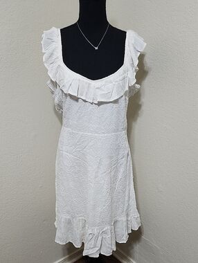 Shyanne White Embroidered Ruffle Mini Dress Sz L EUC Western Rodeo Boot Barn